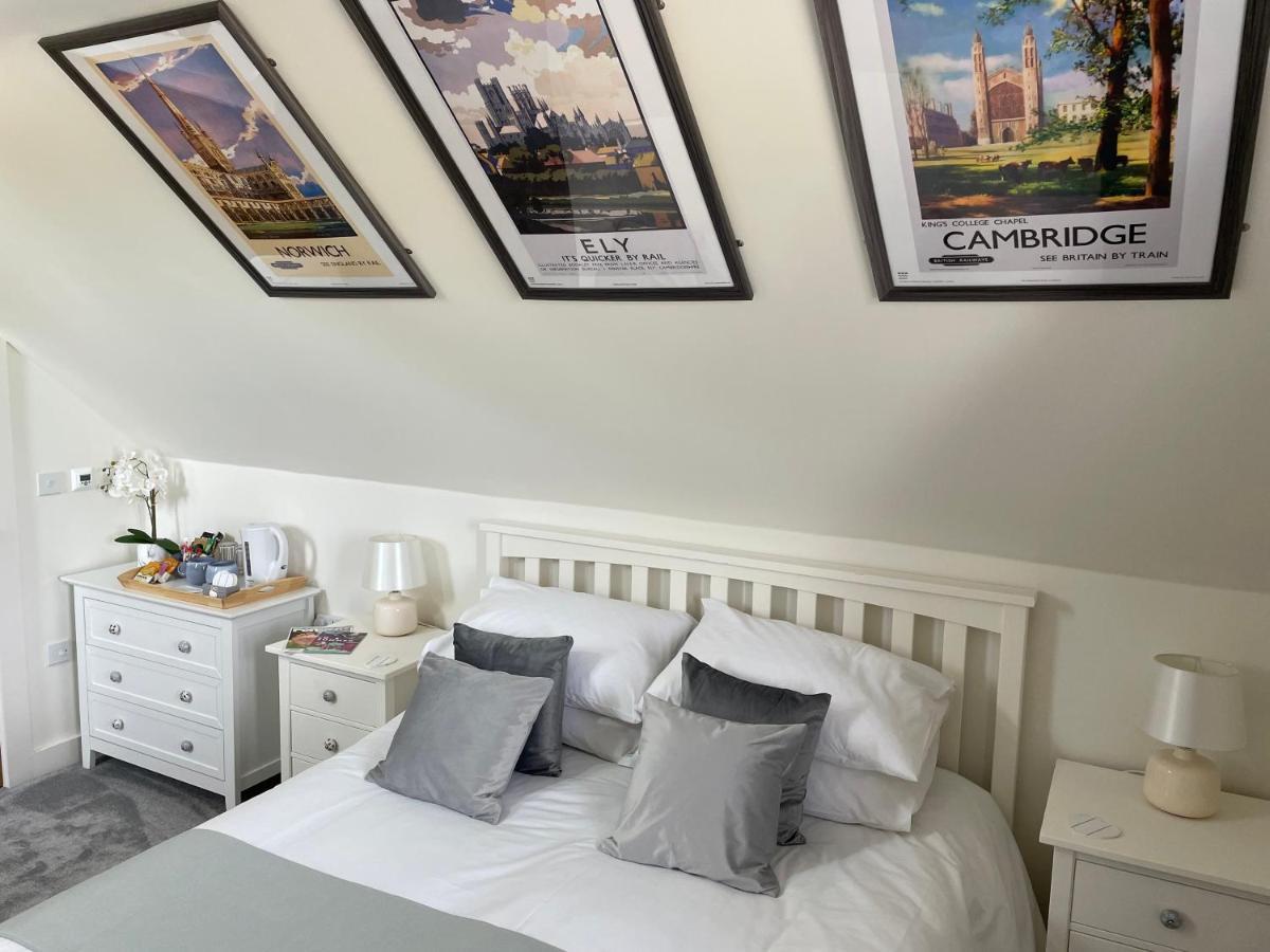 The Top Floor Stretham Екстериор снимка